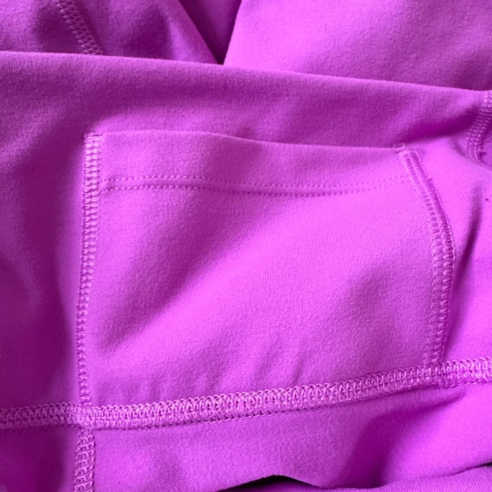 On-The-Go PowerHold® Size Small High-Waisted Legging in Electric Orchid Neon - Picture 10 of 11